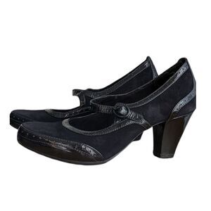 Clarks Artisan Black Mary Jane heels suede leather size 6 @s1